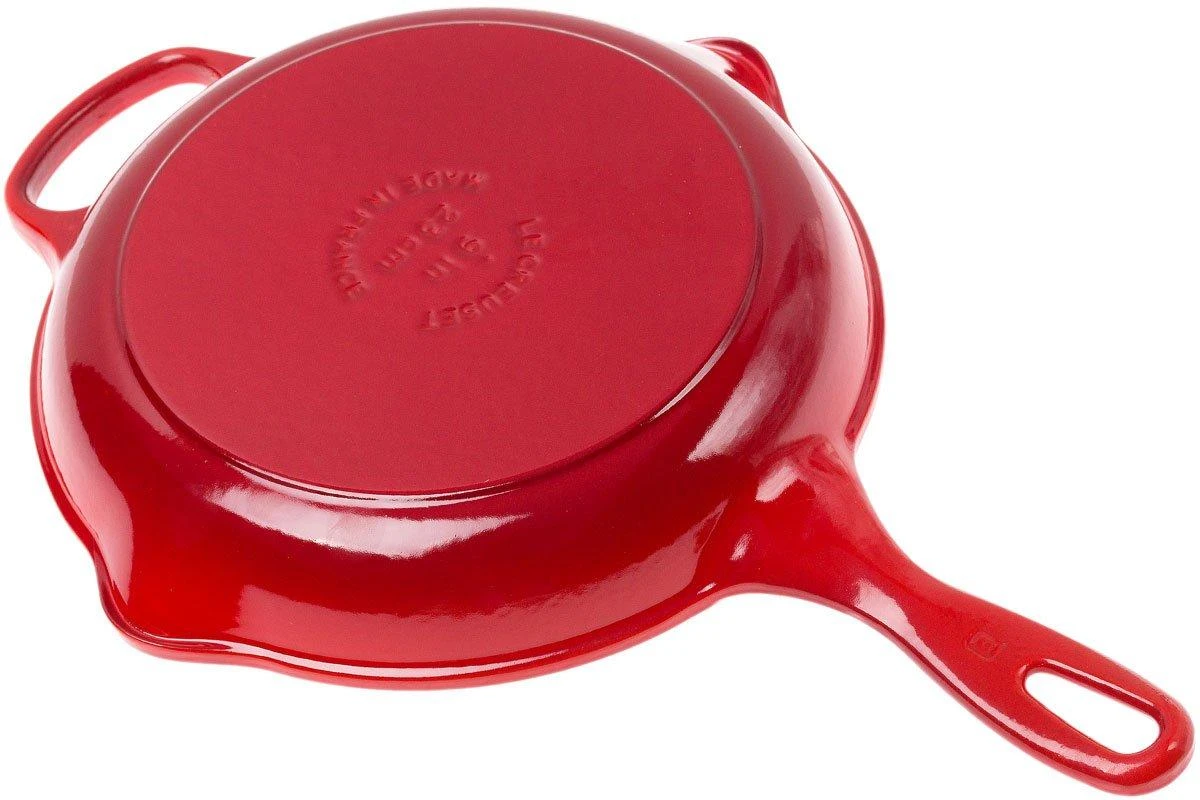 Le Creuset Brat-/Servierpfanne Aus Gusseisen 23 Cm Rond, Rot 4 Le Creuset Brat-/Servierpfanne Aus Gusseisen 23 Cm Rond, Rot – Bild 2