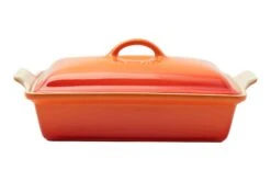 Le Creuset Auflaufform Rechteckig Mit Deckel, 33 Cm, Orange-rot 8 Le Creuset Auflaufform Rechteckig Mit Deckel, 33 Cm, Orange-rot -Le Creuset Store LC91001533090000 03 lecreuset